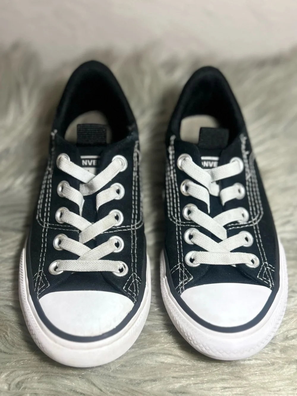 Converse Chuck Taylor Slip On Youth Black and White Size 12
